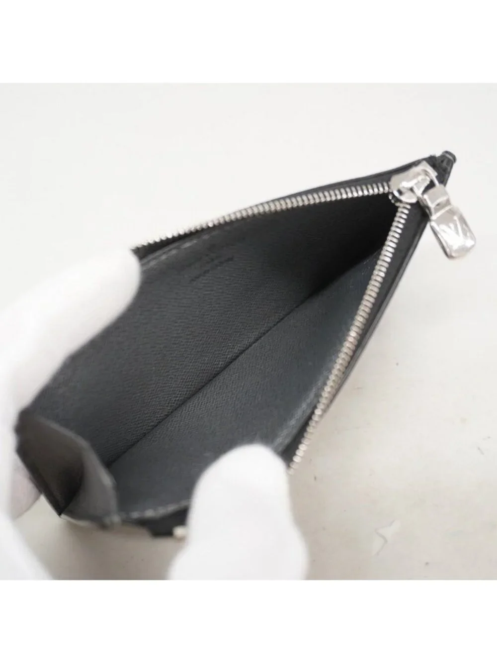 Louis Vuitton Coin Case Taigarama Card Holder Gray Silver